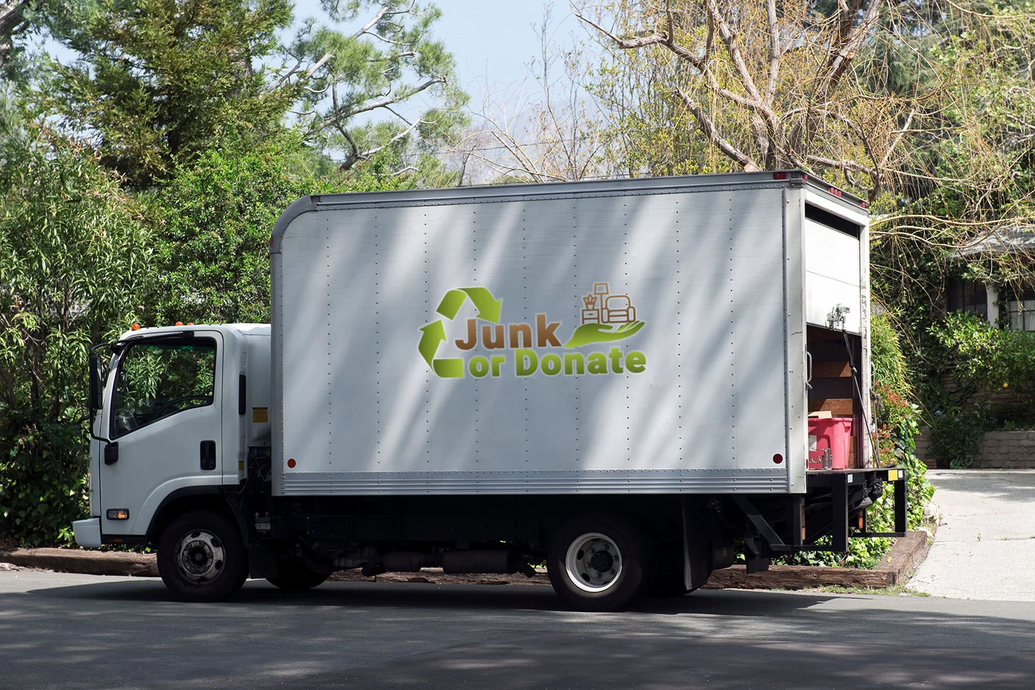 Junk Removal in Chicago IL Book Today | Junk or Donate